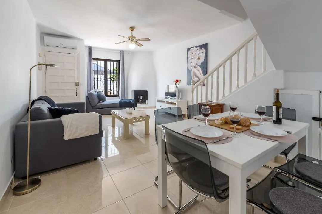 Casa Alamos Villa Nerja